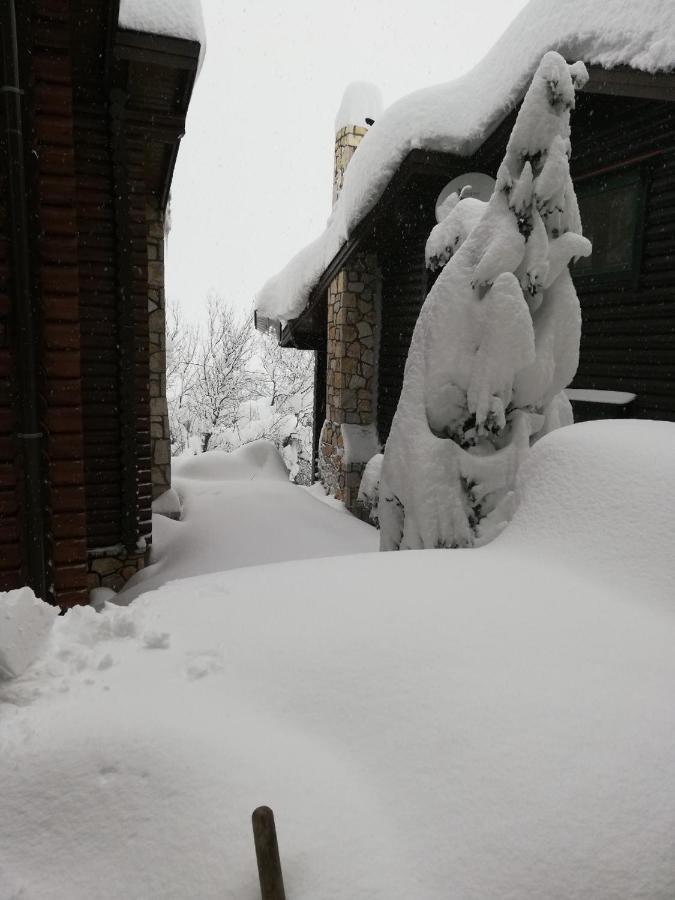 Villa House On The Mountain Eptálofos Exterior foto